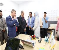 وزير الاتصالات يلتقي خريجي «كريتيفا قنا» ويؤكد نجاح رؤية الإبداع الرقمي