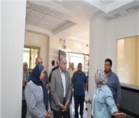 محافظ المنيا يتابع الأعمال الإنشائية للمركز التكنولوجي ببني مزار