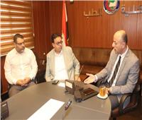 القائم بأعمال عميد طب طنطا يناقش سبل تجديد تراخيص مزاولة المهنة