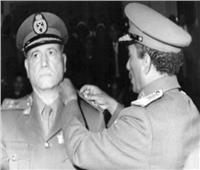 مشير النصر يقدم تقرير الحرب للقائد والشعب
