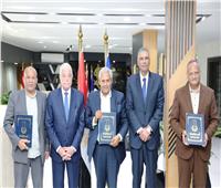 مستشار رئيس الجمهورية ومحافظ أسوان يشهدان توقيع بروتوكول لإستكمال مبنى بمدرسة الصداقة