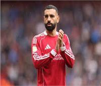محمد صلاح يثير الجدل بعد حذف صورته بقميص ليفربول 