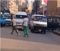 ضبط عاطل أغلق الطريق نصف ساعة بالوراق
