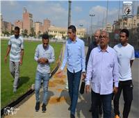رئيس اتحاد ألعاب القوى يتفقد أعمال تطوير مضمار المركز الأولمبي بالمعادي