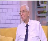 ابعد عن التدخين.. حسام موافي يشرح أسباب تصلب الشرايين
