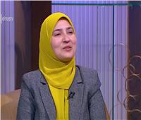 هل تُؤثَّم الزوجة إذا أخفت راتبها الحقيقي عن زوجها؟.. عضو بالأزهر تجيب
