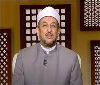 عبدالمعز: «تعلّموا التواضع من نبيكم.. من عرج إلى السماء وجلس يأكل على الأرض»