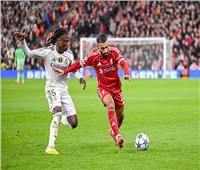 شوط مثير بلا أهداف بين ريال مدريد وليفربول