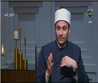 هل تُقبل صلاة من يقطع رحمه؟.. أمين الفتوى يجيب