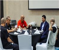 وزير الرياضة وهاني أبو ريدة يجتمعان بمنتخب مصر في معسكر الإمارات