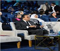 عبد الغفار يشهد جلسة حوارية بعنوان «تمكين الأفراد.. أجندة التنمية البشرية»