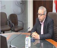 رئيس صرف الإسكندرية يناقش خطط التعامل الميداني عقب النوة الأخيرة