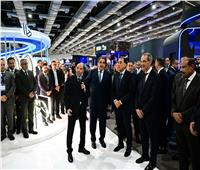رئيس الوزراء يتفقد أجنحة الجهاز القومي لتنظيم الاتصالات والشركة المصرية للاتصالات والهيئة القومية للبريد