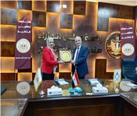 شراكة بين «تطوير التعليم بالوزراء» و«جامعة الريادة» لتنفيذ برامج سيسكو