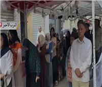 إقبال كبير من المواطنين للإدلاء بأصواتهم في انتخابات النواب بالدرب الأحمر| فيديو