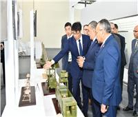 وزير الإنتاج الحربي يزور أجنحة الشركات المشاركة بالمعرض الدولي للصناعات الدفاعية