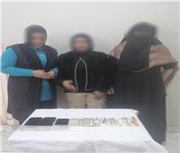 ضبط 3 سيدات بحوزتهن مبالغ مالية لحشد الناخبين بسوهاج