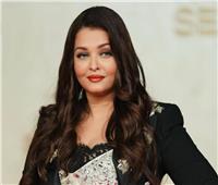 «آيشواريا راي» بإطلالة ساحرة في افتتاح مهرجان البحر الأحمر السينمائي 2025 | صور وفيديو