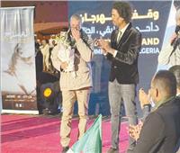 مسرح الصحراء بالجزائر يواصل دورته الثانية وسط احتفاء فى قلب «إدرار»