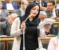 إصابة النائبة آيات الحداد ووالدها في حادث تصادم على طريق الواحات