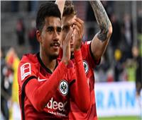 فرانكفورت يستعيد نجمه قبل مواجهة برشلونة
