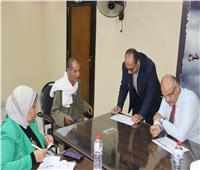 أبرزها الموافقة على بناء مسجد.. محافظ القليوبية يبحث مشكلات المواطنين