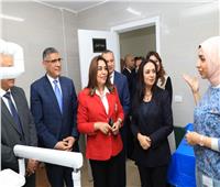 وزيرتا التضامن والتنمية المحلية ومحافظ الجيزة يفتتحون المجمع الخدمي بمساكن روضة السودان