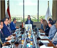 تفاصيل اجتماع وزير التموين مع رؤساء مضارب القابضة الغذائية