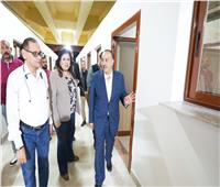 محافظ أسيوط يتابع اللمسات الأخيرة لمنافذ ومعرض دائم أسفل كوبري فيصل 