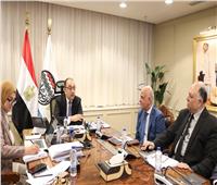 وزير قطاع الأعمال العام يجتمع بمجلس إدارة "مصر للسياحة" بتشكيله الجديد