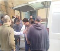أحمد شاكر عبد اللطيف يرافق والده بعد تعرضه لوعكة صحية بالمستشفى