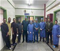 مستشفى سوهاج الجامعي ينجح في إجراء جراحة دقيقة لاستئصال ورم بالعين