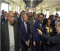 العشري يُشارك في افتتاح معرض مستلزمات الأسرة بموقف السبتية الجديد