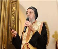 الأنبا يواقيم يدلى بصوته أمام لجنة مدرسة عزبة الخزان بإسنا