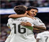 ريال مدريد يتقدم بهدف أمام بيتيس في الشوط الأول بالدوري الإسباني