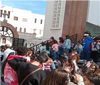 مصريون وأجانب.. أقباط البحر الأحمر يحتفلون بعيد الميلاد بكاتدرائية الأنبا شنودة بالغردقة
