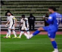 هاتريك بنزيما.. اتحاد جدة يتقدم على الخلود في الشوط الأول