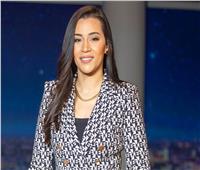 المخرجة بتول عرفة تصل الرياض لحضور Joy Awards