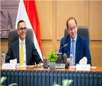المالية والاستثمار يشهدان توقيع تعاون بين الجمارك والتمثيل التجاري المصري