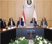 كامل الوزير: تقديم الدعم لأي مصنع قائم داخل الكتلة السكنية ويرغب في الانتقال إلى منطقة صناعية
