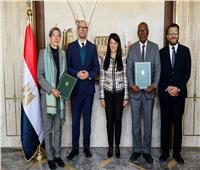 المشاط: تعظيم التكامل بين الخبرات الفنية لشركاء التنمية لتنفيذ مساهمات فعالة تدعم المجتمعات الزراعية 