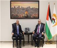 سفير مصر في رام الله يبحث مع نائب الرئيس الفلسطيني مستجدات الأوضاع بغزة