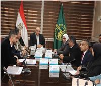 محافظ القليوبية يناقش مستجدات مشروع تطوير الكورنيش وممشى أهل مصر  بمدينة بنها 