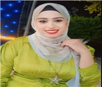 الرسم عند «إسراء» لغة الأولى
