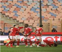 الأهلي يضرب وادي دجلة بثلاثية ويواصل مطاردة القمة في الدوري