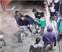 رعب في شبرا الخيمة.. ضبط عاطلين اختطفا شاباً وأطلقوا أعيرة نارية لترويع المواطنين| فيديو