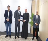 محافظ السويس يكرم وكيل وزارة الأوقاف والمتميزين بحي فيصل