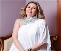 يسرا ضيفة عبلة سلامة في ختام الموسم الأول من «عندك وقت»