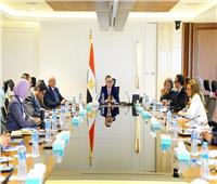 وزير التخطيط يتابع استكمال الخطة السنوية والمتوسطة وفق القانون الجديد  