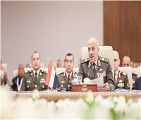 بعد زيارة رسمية إلى ليبيا ..الفريق أحمد خليفة رئيس أركان حرب القوات المسلحة يعود إلى أرض الوطن